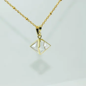Gamtos Aišku, kvarco kristalo Pakabukas tetrahedron pareiškimą, balta kristalų pakabukas aukso bezel akmens pakabukas už karoliai