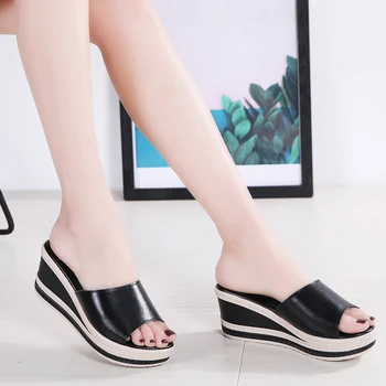 Natūralios odos Vasaros moterų šlepetės Atidaryti Tne sandalai fifo Moterų Pleištai Šlepetės juoda balta skaidres sandals2021
