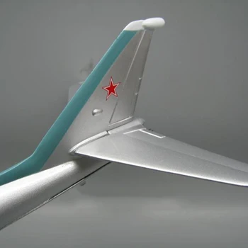 1/144 Masto RUSIJA Ukraina TU-95 IR TU-95 Bear Bombonešis Diecast Metal Karinės Laikiklis orlaivių skriemulys Modelio Ekranas Kolekcijos